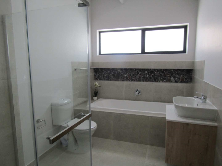 3 Bedroom Property for Sale in Britannia Bay Western Cape